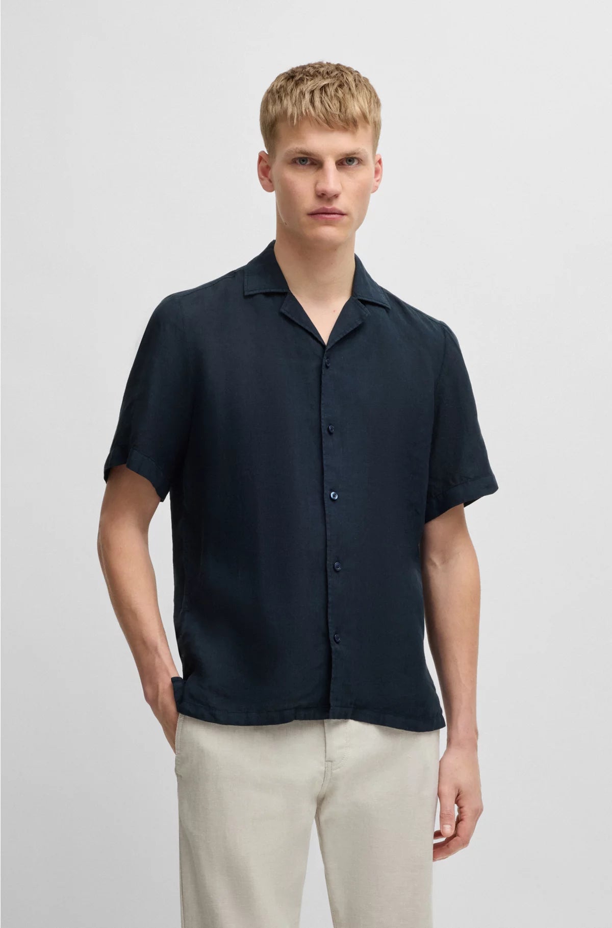 REGULAR-FIT SHIRT IN LINEN